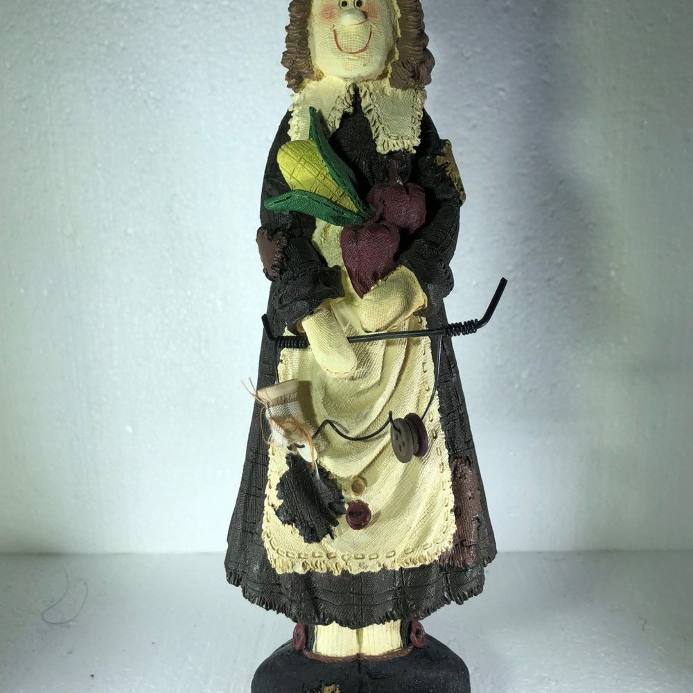 Vintage Pilgrim Woman - Autumn Accents